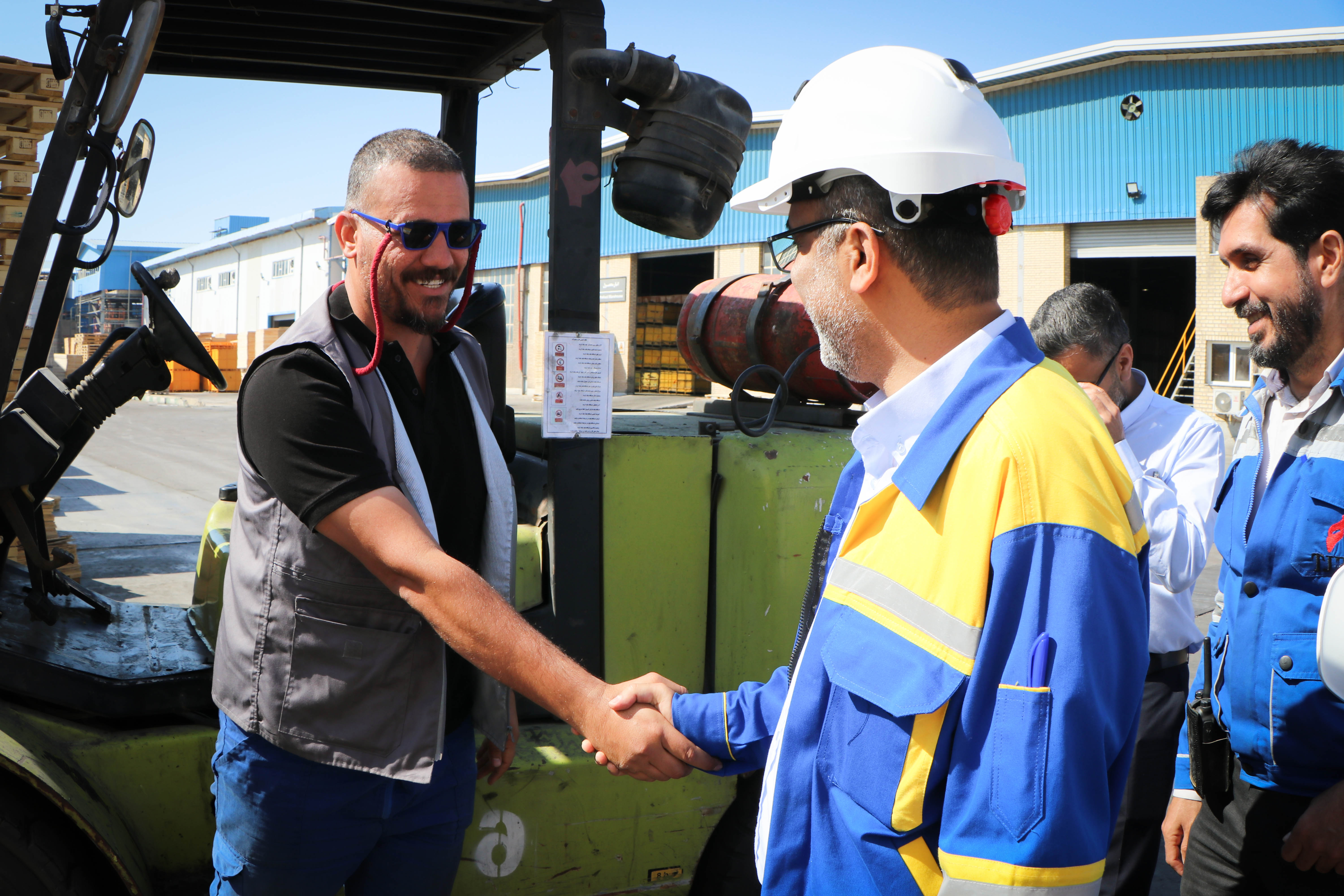 بازدید نوروزی جناب آقای مهندس بدری، مدیرعامل پتروشیمی تخت جمشید از مجتمع